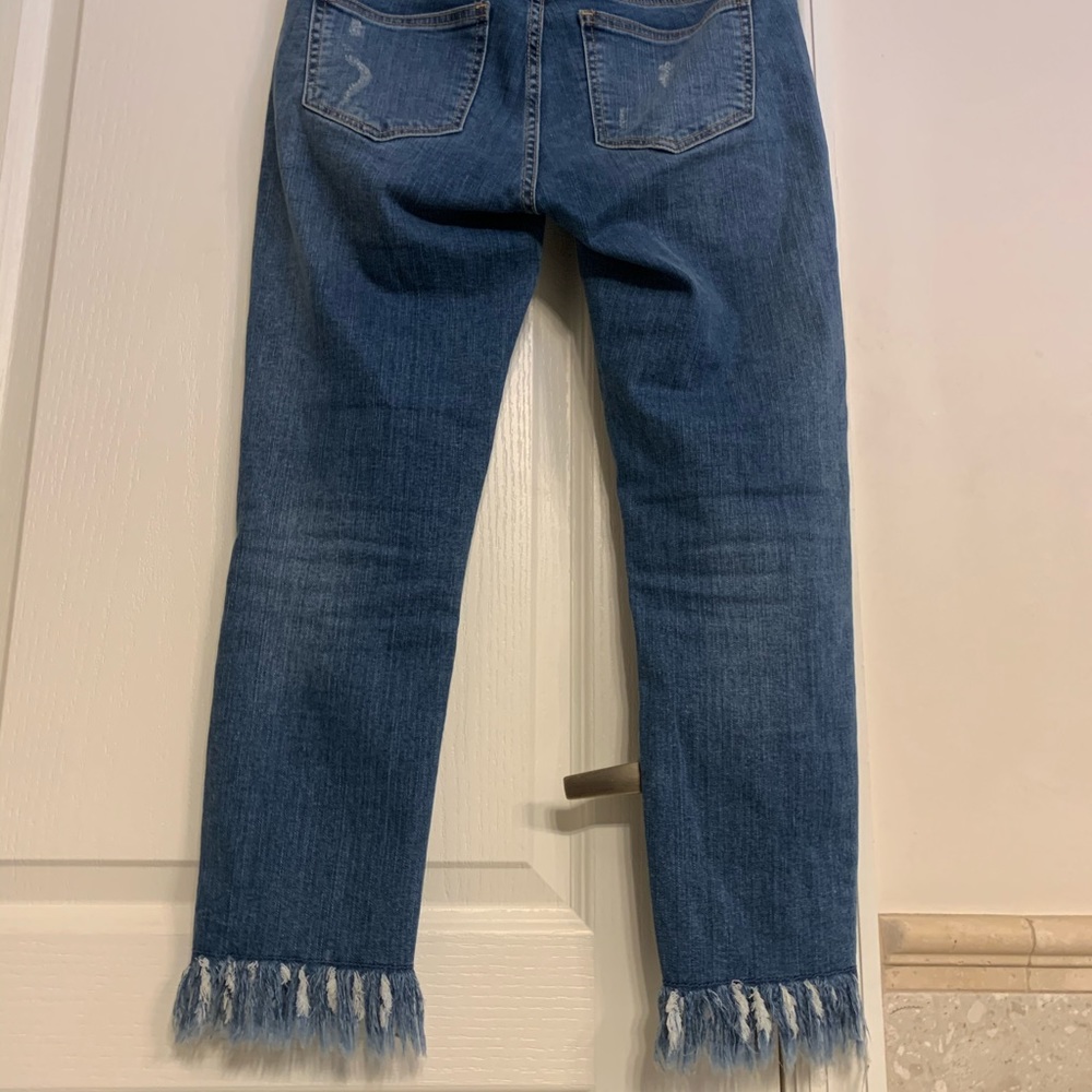 Jeans - Picture 2 of 3